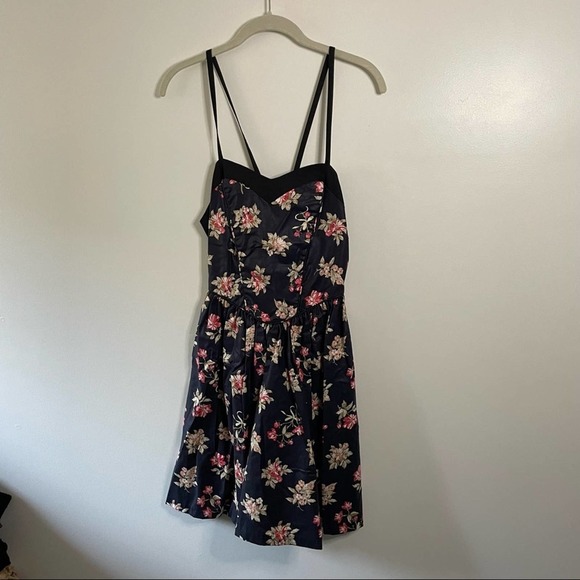 Vintage Floral Dress - Picture 1 of 3